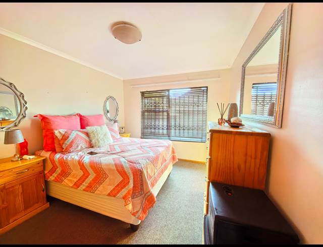 3 BEDROOM TOWNHOUSE FOR SALE IN VAALPARK